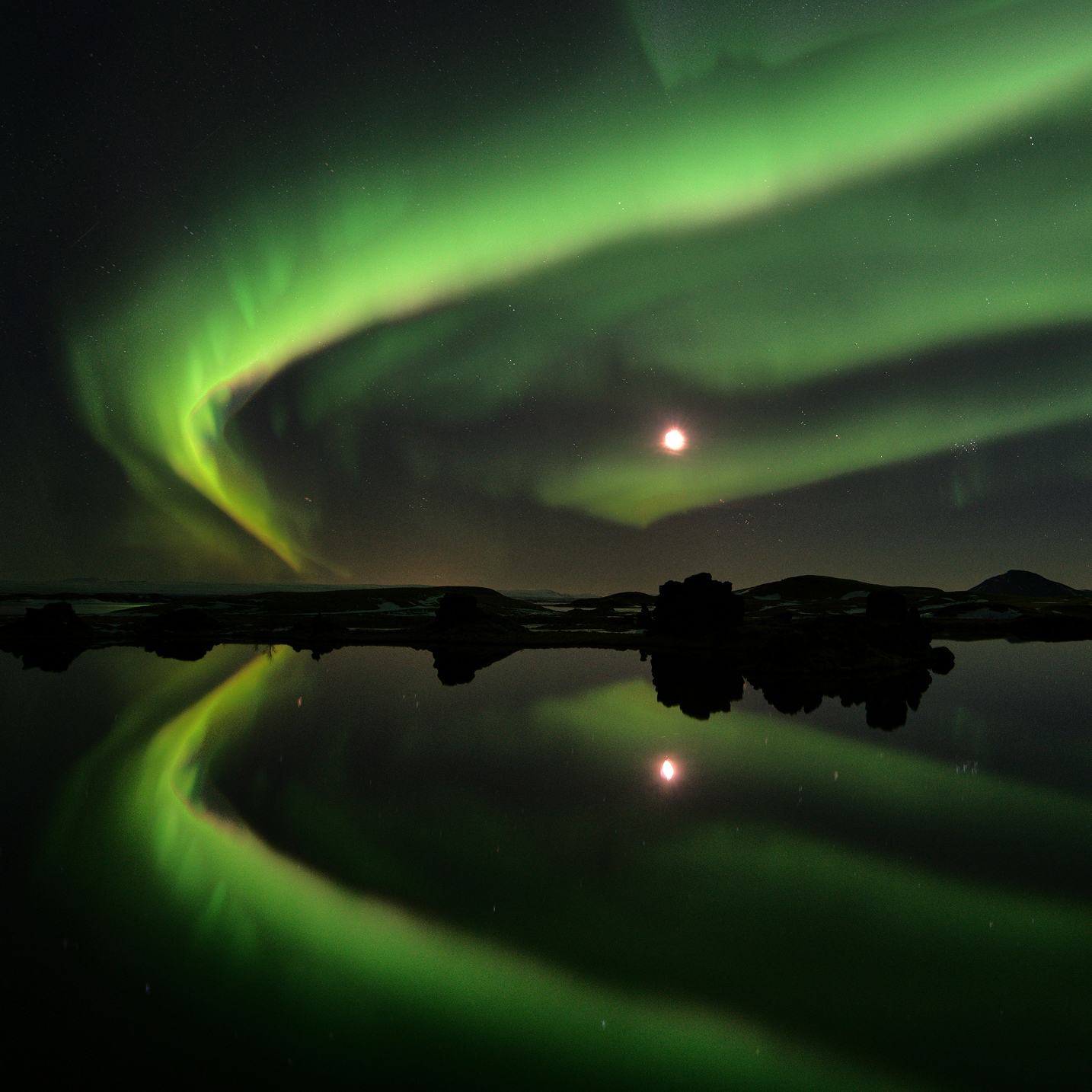 aurora borealis kayak 1 Nordic Travel Style